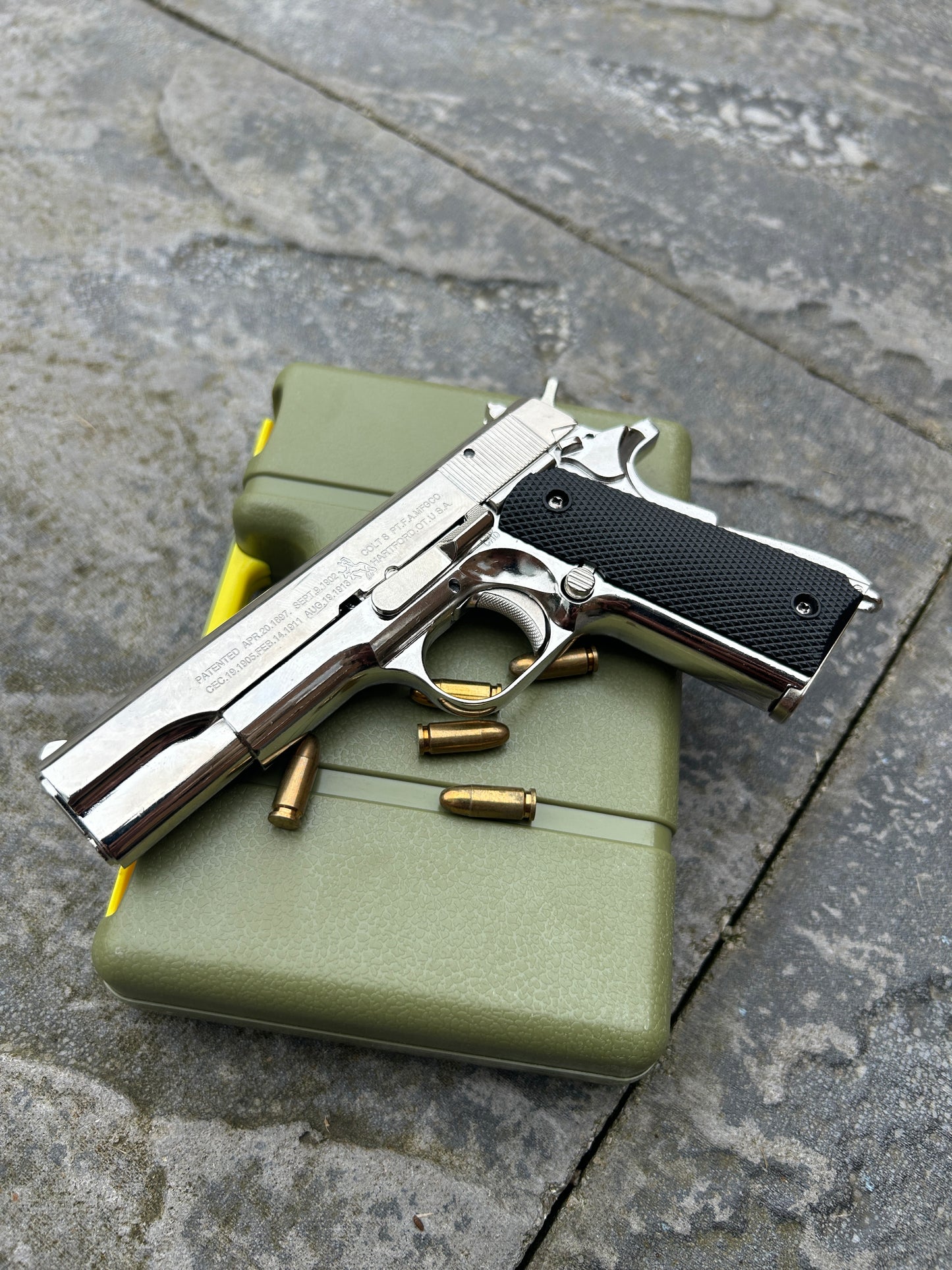 1911 ‘Chrome’ Miniature Scale Model Metal Pistol with Moving Parts Ejecting Shells | ALLOY ARMY
