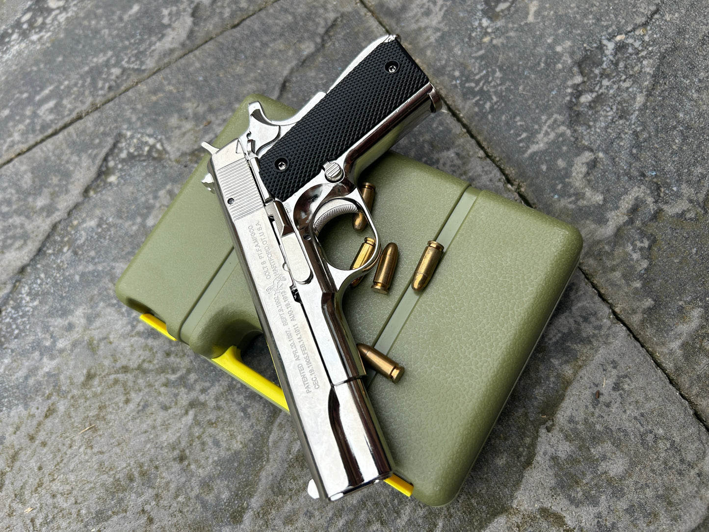 1911 ‘Chrome’ Miniature Scale Model Metal Pistol with Moving Parts Ejecting Shells | ALLOY ARMY