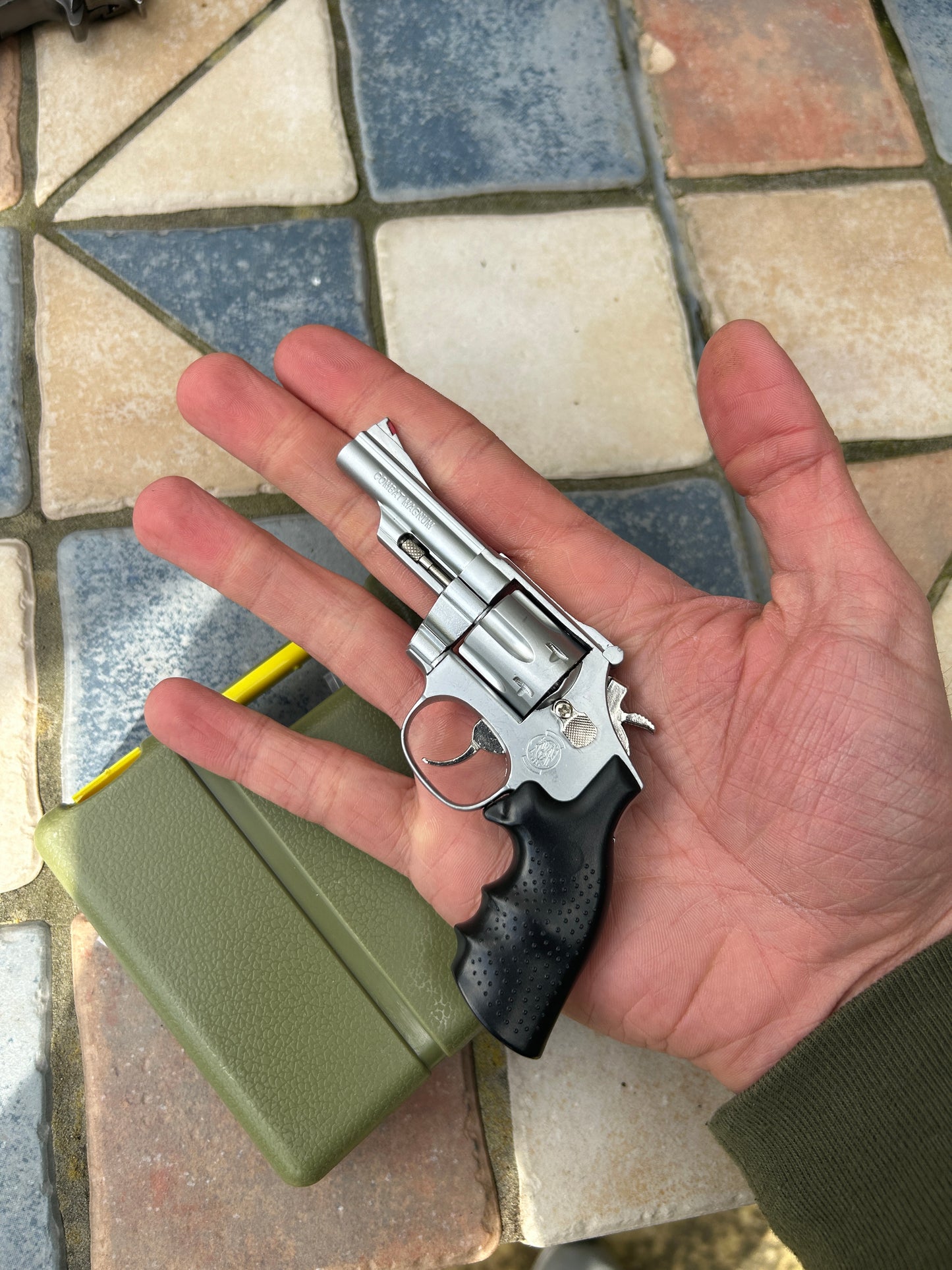Miniature Revolver Scale Model Metal Pistol Gun with Moving Parts and Dummy Bullets
