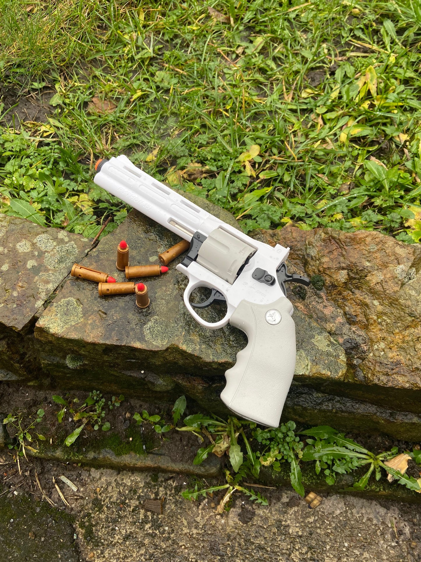 Revolver Semiauto Pistol Soft Dart Blaster Cosplay / Prop Toy Gun