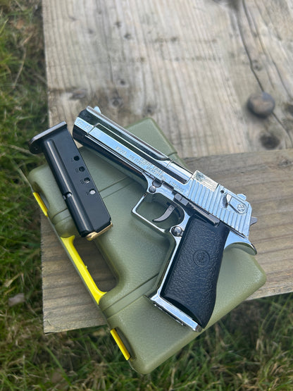 Desert Eagle Miniature Scale Model Metal Pistol with Moving Parts Ejecting Shells | ALLOY ARMY