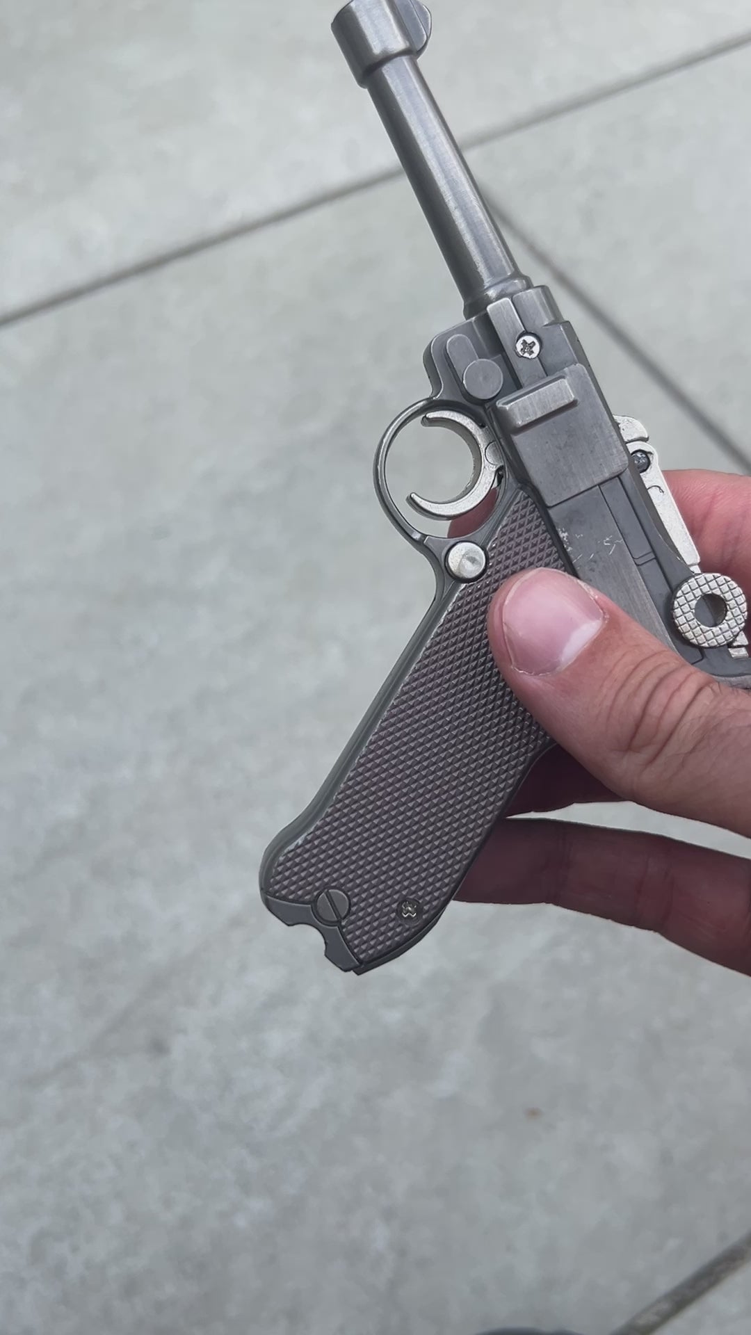 Luger P08 Miniature Scale Model Metal Pistol with Dummy Bullets